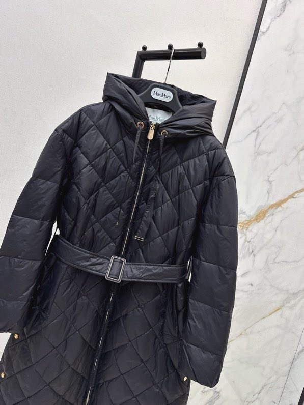 Long feather jacket from hood фото 3