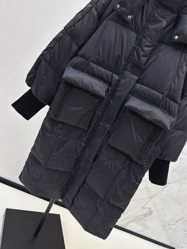 Long feather jacket from hood фото 3