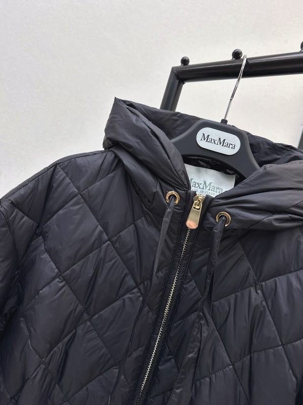 Long feather jacket from hood фото 4