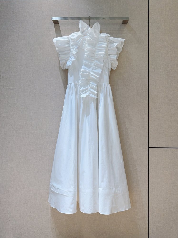 Длинное белое платье