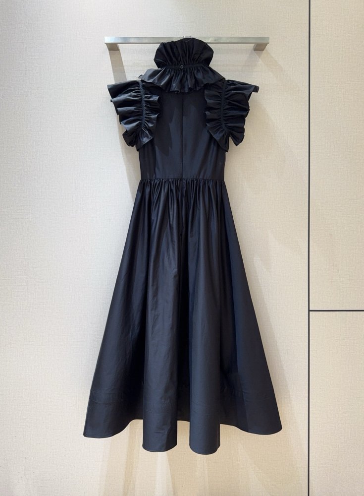 Long black dress фото 4