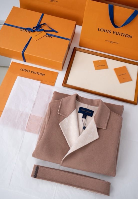 Довге класичне пальто фото 2