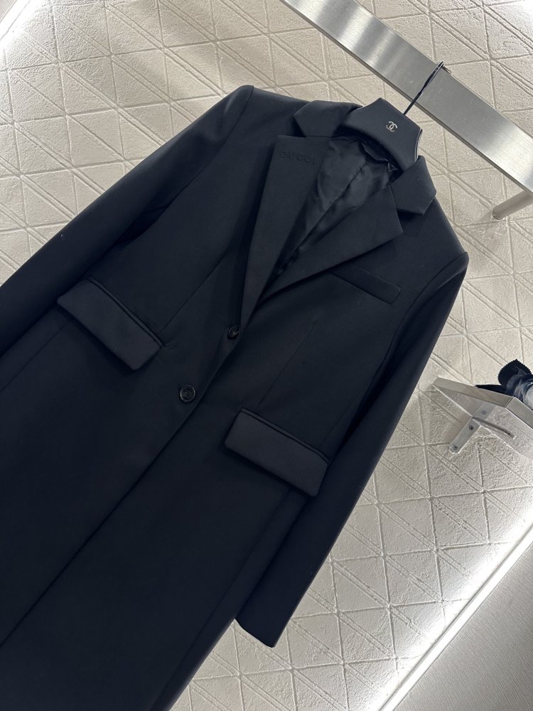 Long coat from direct lapels фото 3