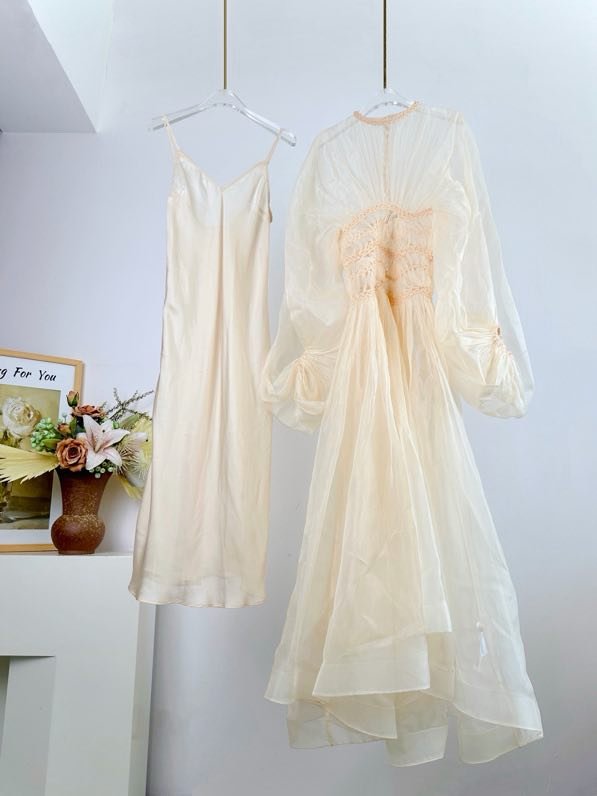 Long dress ILLUMINATE from sleeves-flashlights