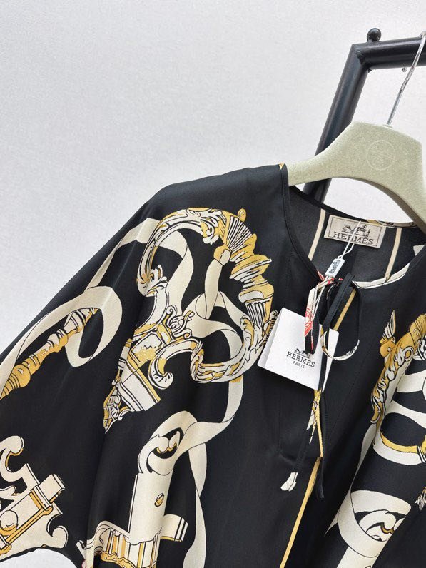 Длинное шелковое платье фото 2