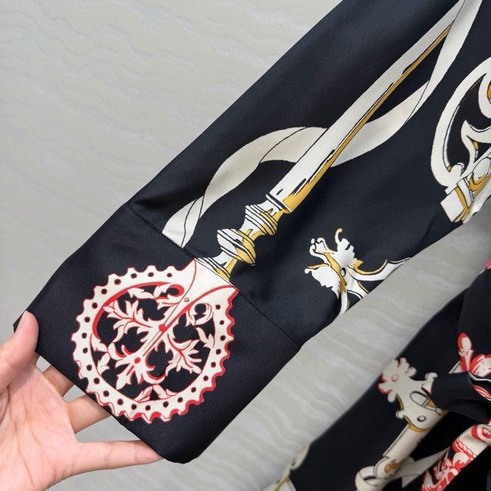 Длинное шелковое платье фото 4