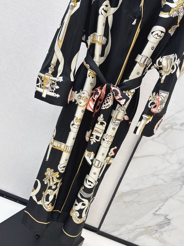 Длинное шелковое платье фото 5