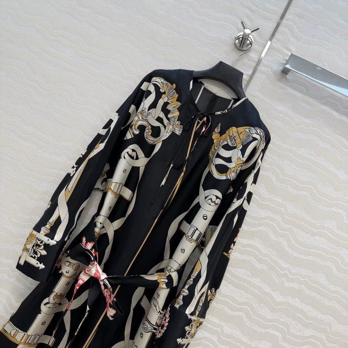 Длинное шелковое платье фото 6