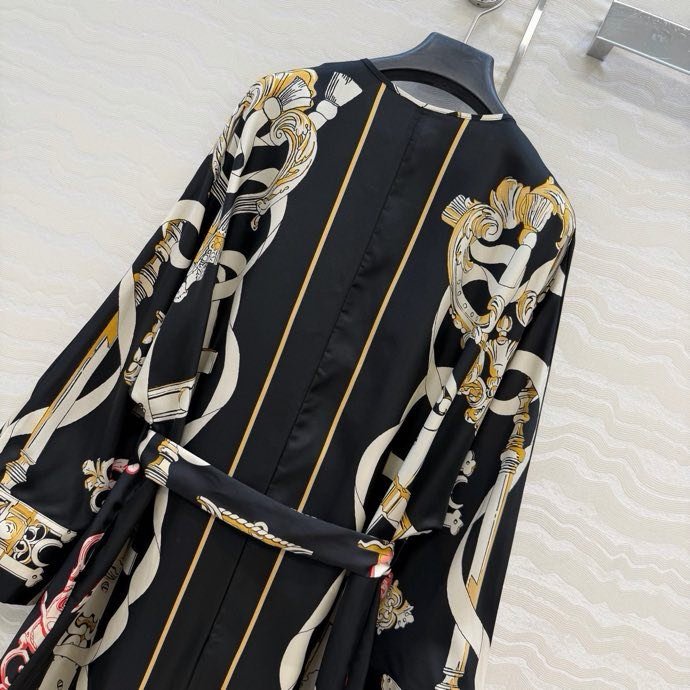 Длинное шелковое платье фото 9