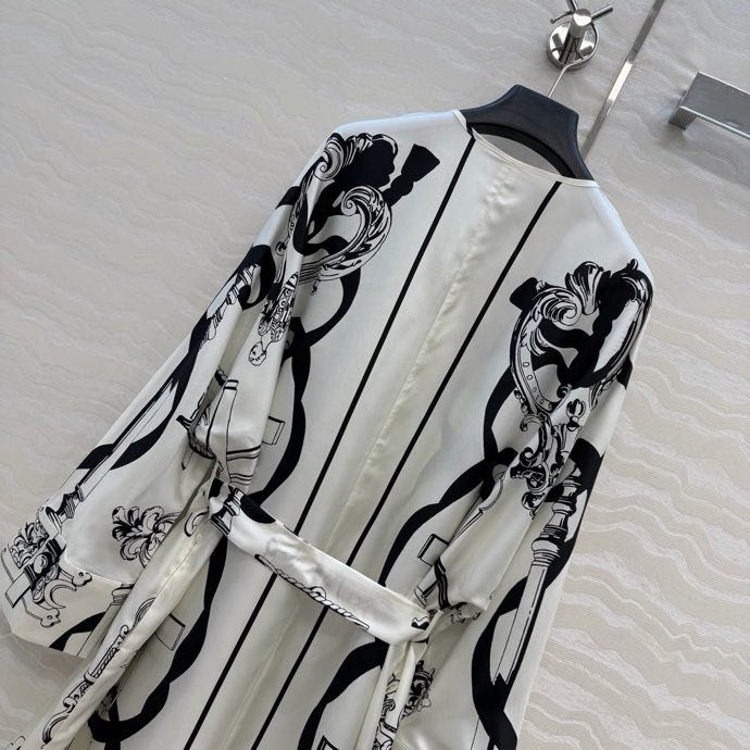 Длинное шелковое платье фото 9