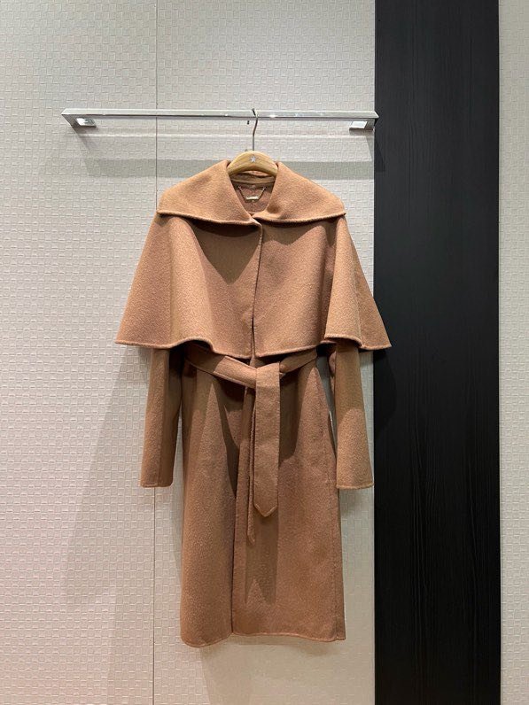 Длинное шерстяное пальто с накидкой шалью фото 2