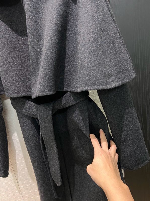 Длинное шерстяное пальто с накидкой шалью фото 4