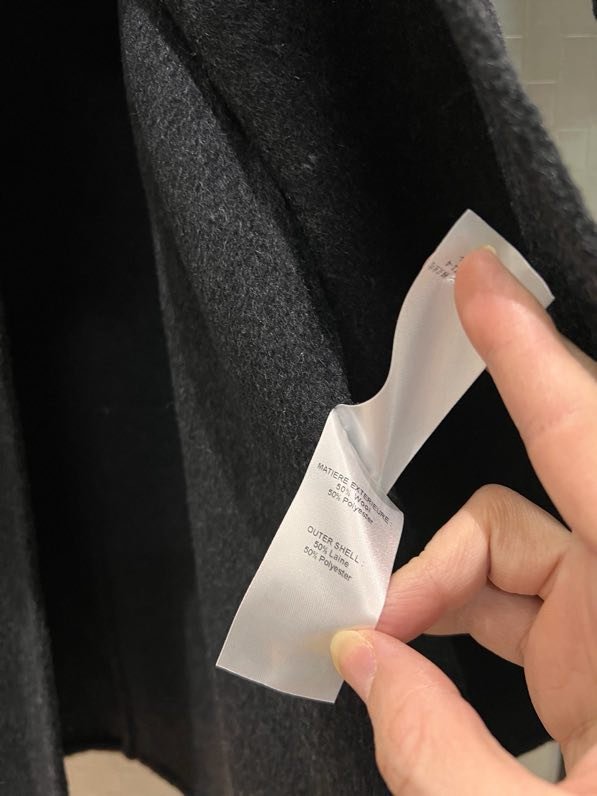 Длинное шерстяное пальто с накидкой шалью фото 5