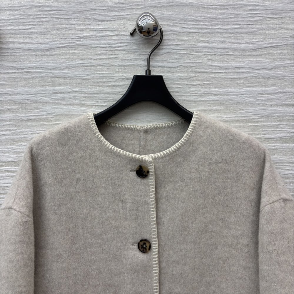 Длинное шерстяное пальто фото 2