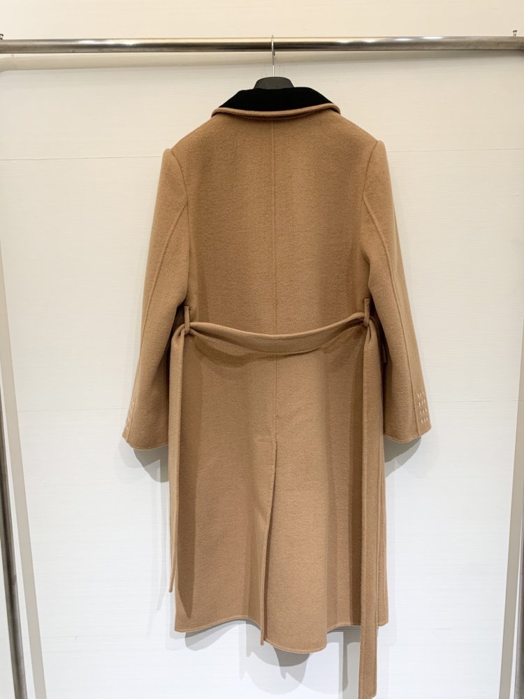 Длинное женское пальто фото 6