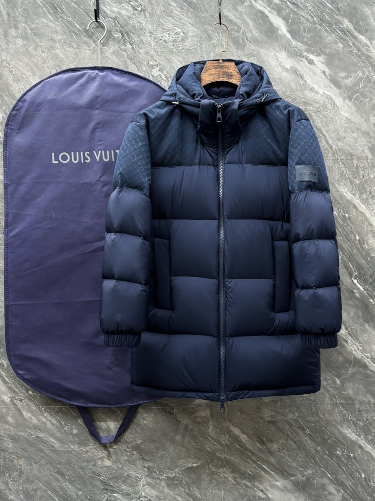 Длинный мужской пуховик