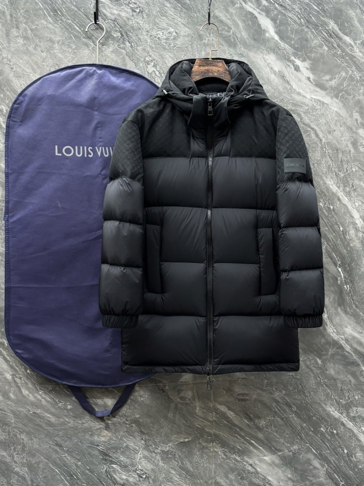 Длинный мужской пуховик