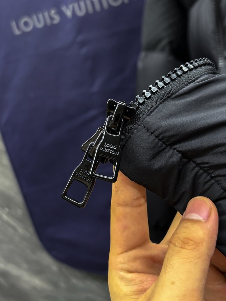 Длинный мужской пуховик фото 6