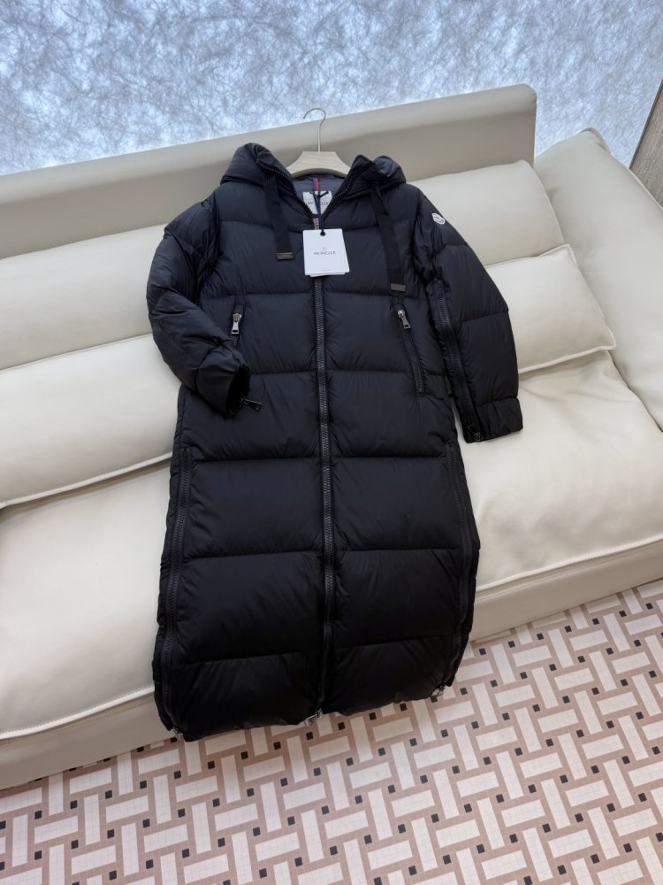 Длинный приталенный пуховик с боковой молнией фото 3