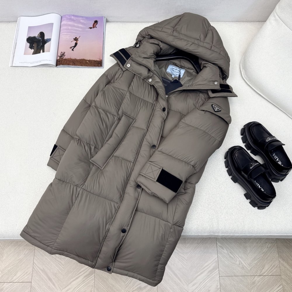 Длинный пуховик с капюшоном женский фото 6