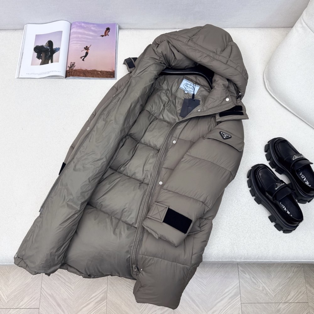 Длинный пуховик с капюшоном женский фото 8