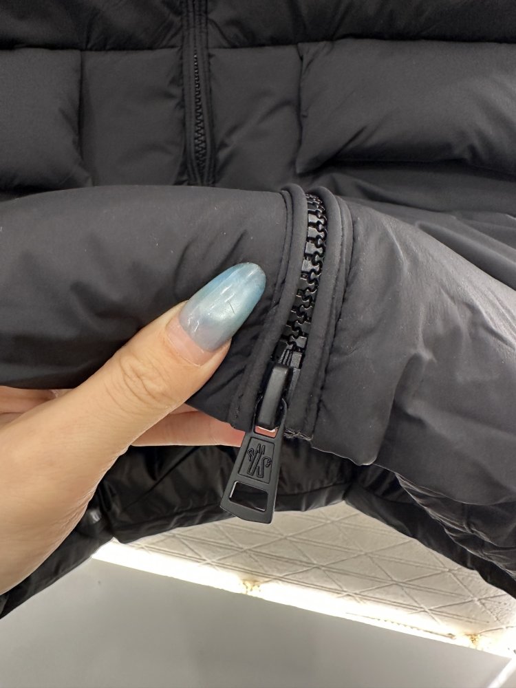 A long Down jacket from hood фото 5