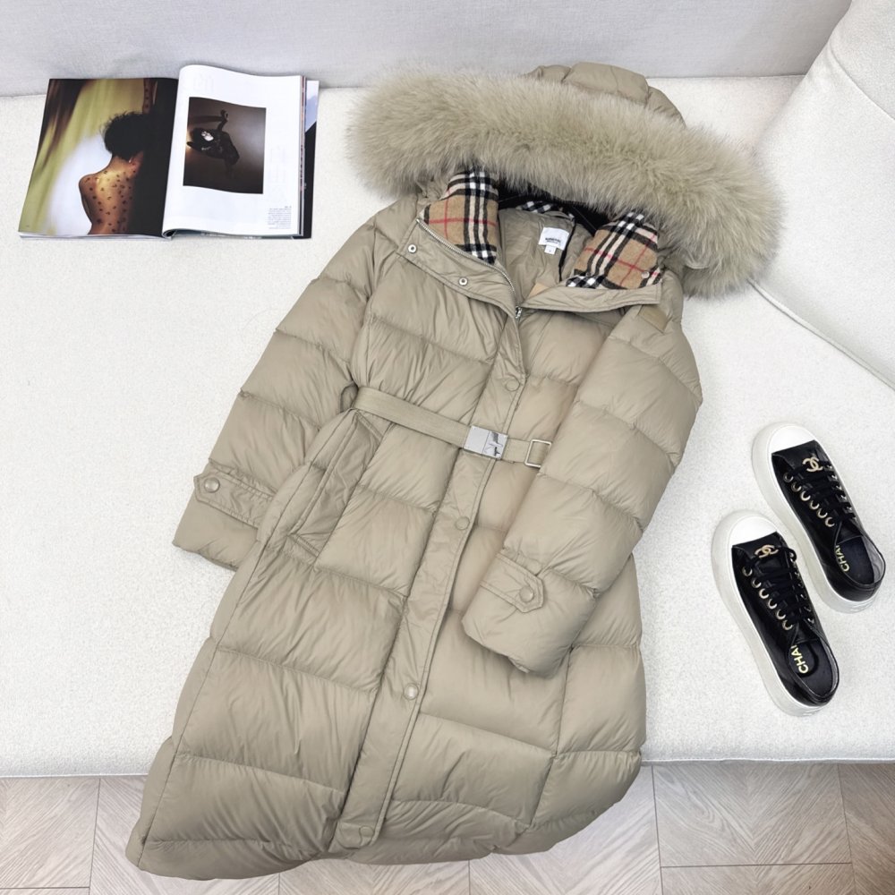 A long Down jacket from fur collar and hood фото 5