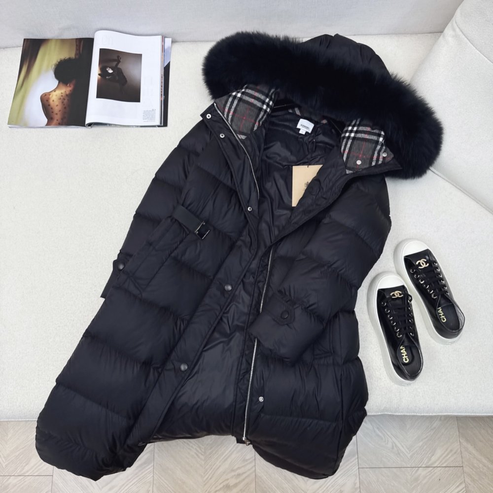 A long Down jacket from fur collar and hood фото 6