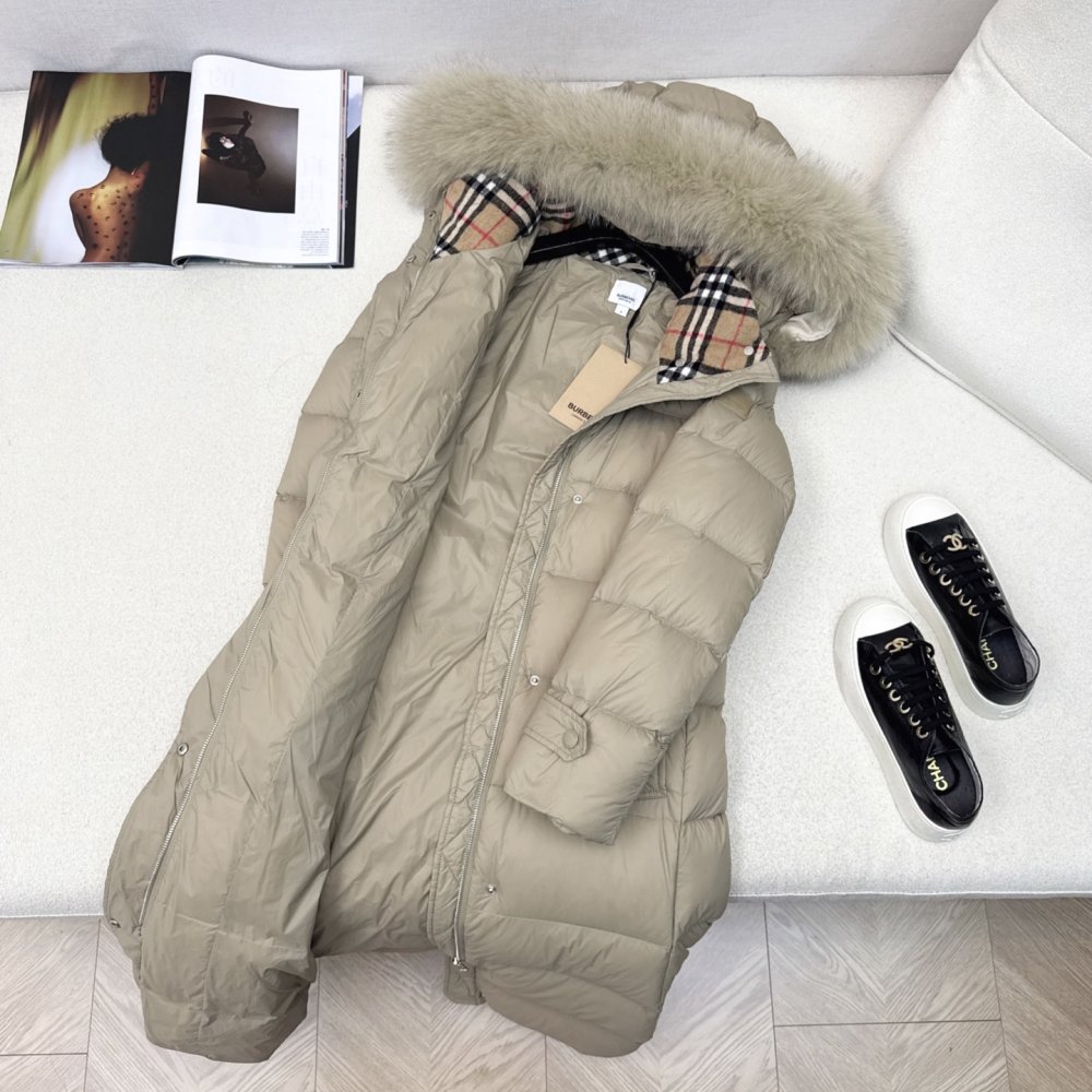 A long Down jacket from fur collar and hood фото 8
