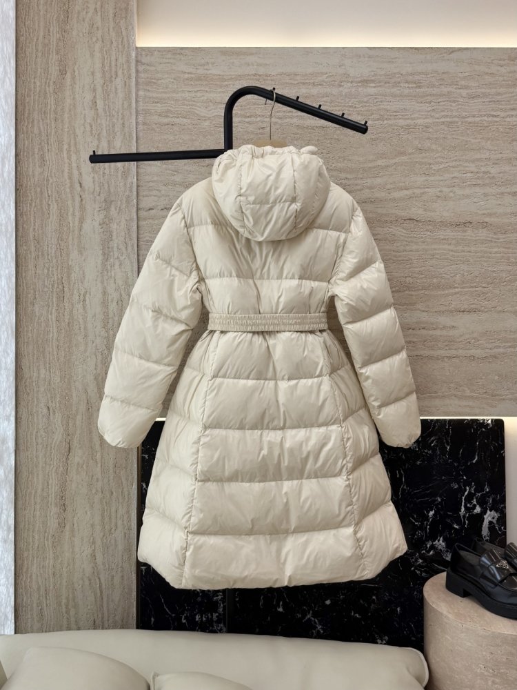 Длинный пуховик с воротником-стойкой фото 2