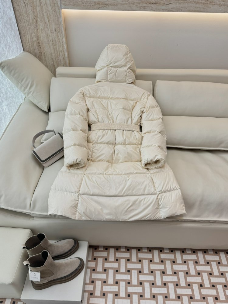 Длинный пуховик с воротником-стойкой фото 4