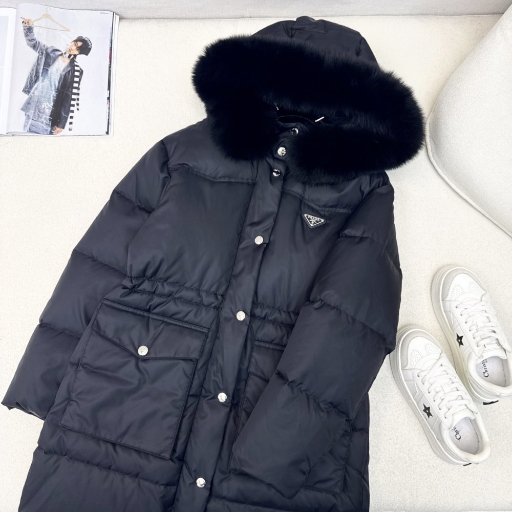 Длинный пуховик женский, воротник капюшона из лисьего меха фото 2