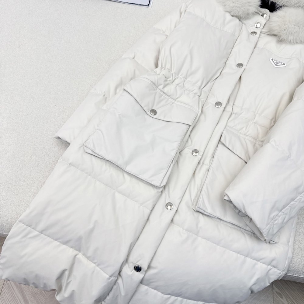 Длинный пуховик женский, воротник капюшона из лисьего меха фото 4