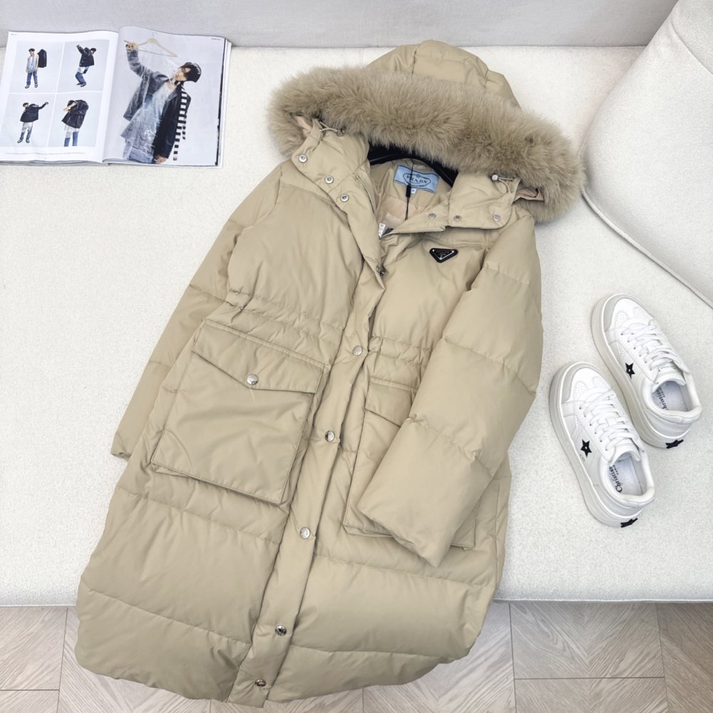 A long Down jacket female, collar hood of fox fur фото 4