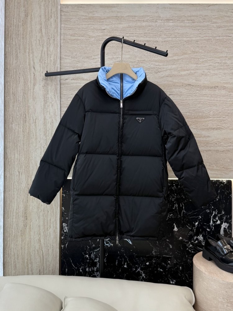 Довгий пуховик жіночий