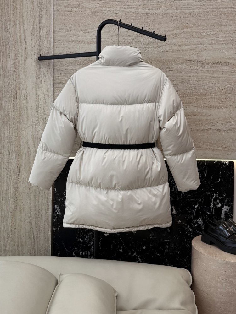 Длинный пуховик женский фото 2