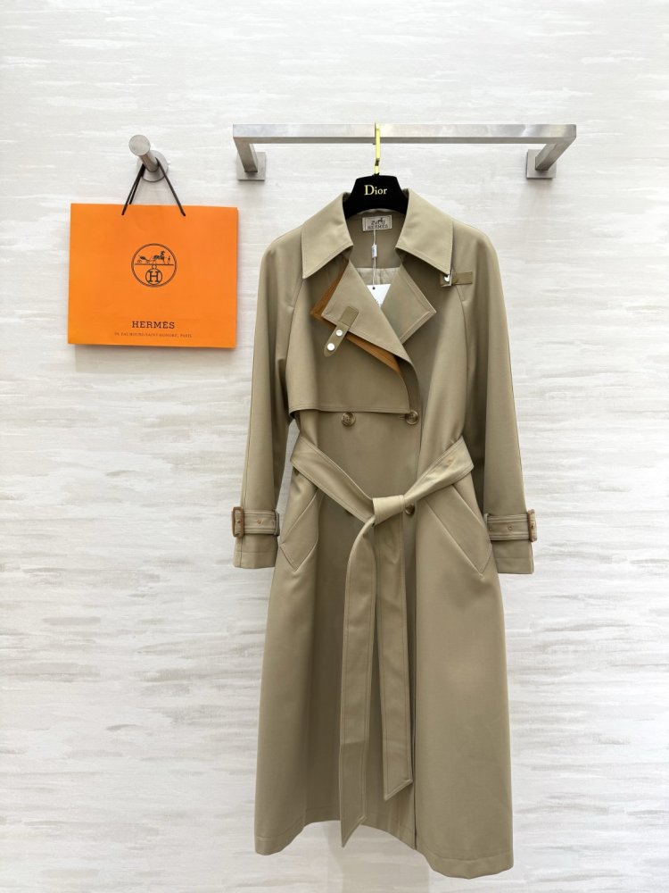 A long trench from color blocks and turndown collar