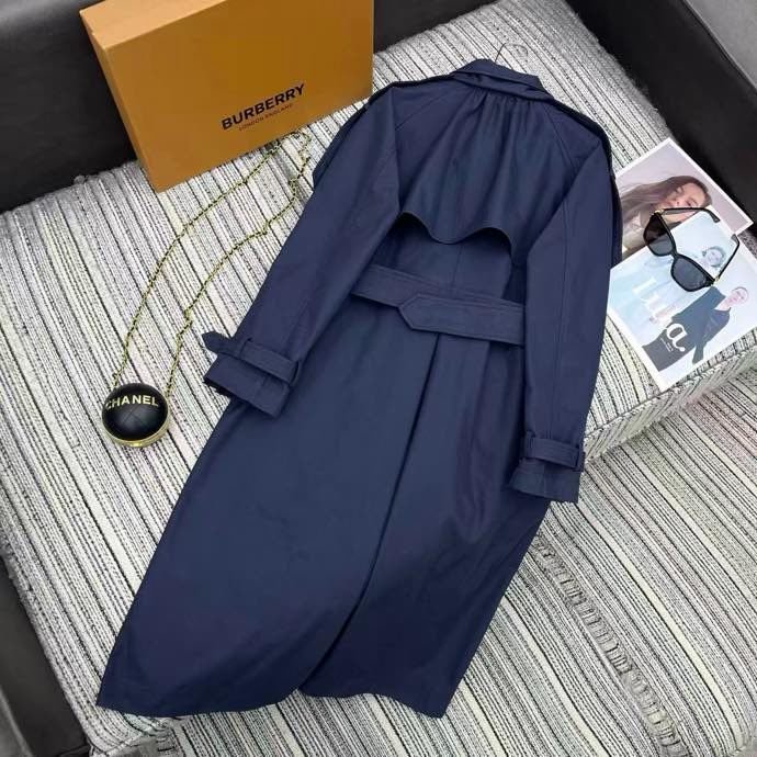 Довгий тренч з лацканами фото 5