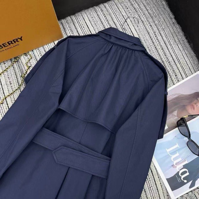 Довгий тренч з лацканами фото 7