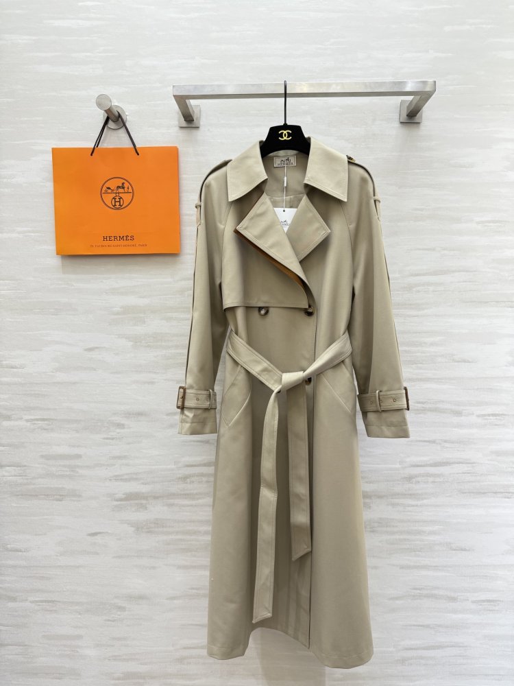 Длинный тренчкот с лацканами