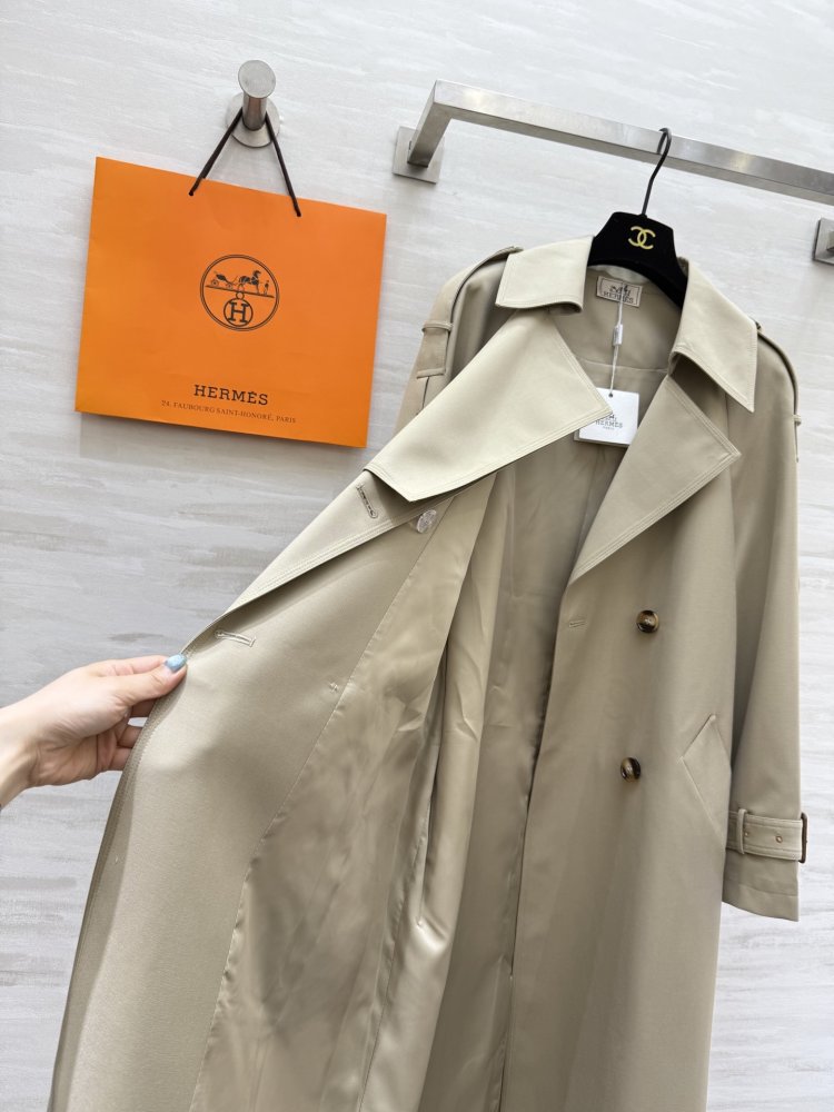 Длинный тренчкот с лацканами фото 6