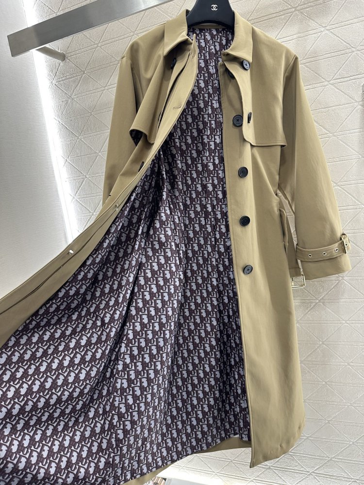 Довгий тренчкот з поясом і вилогами фото 8