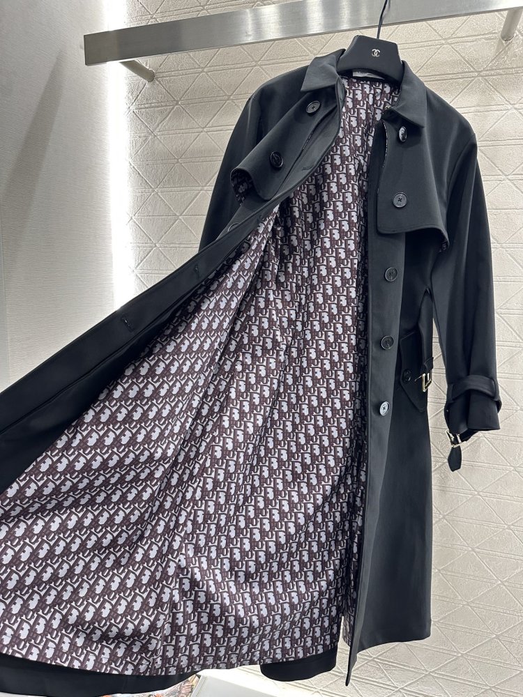 Довгий тренчкот з поясом і вилогами фото 8