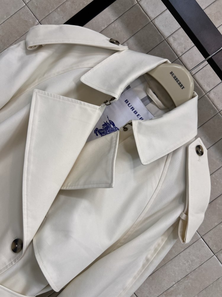 A long trench coat female фото 2