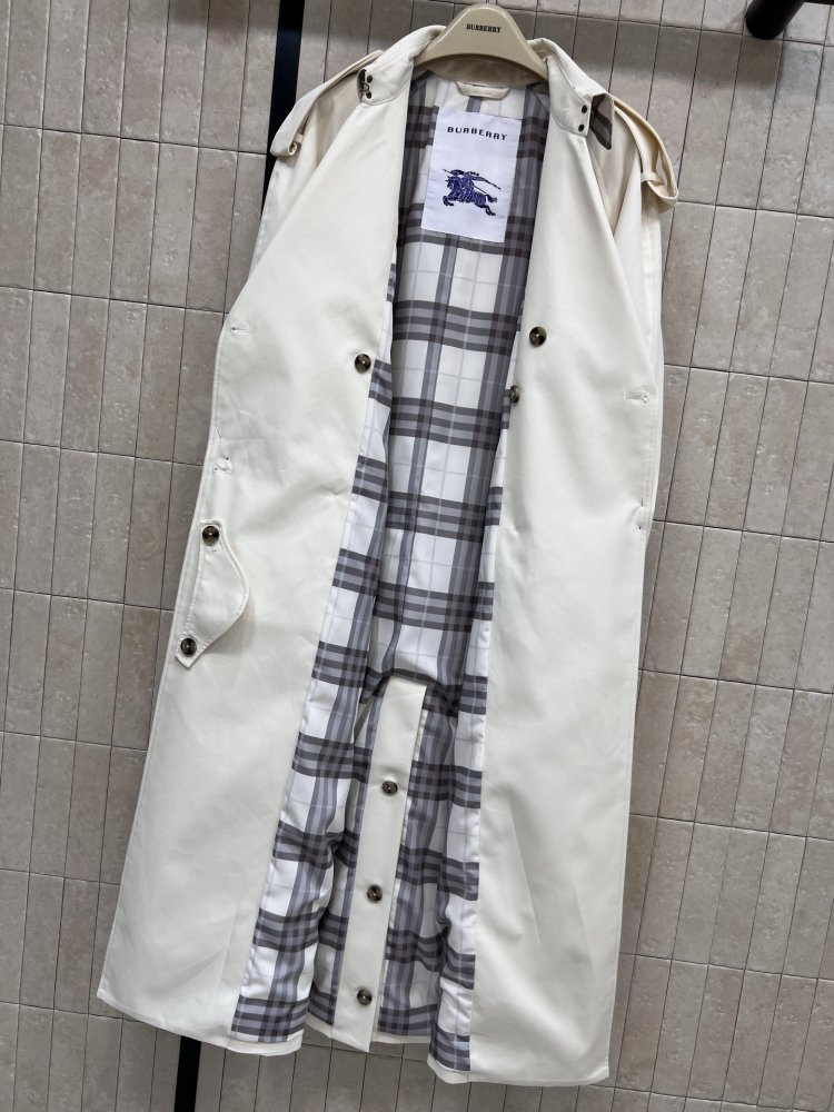 A long trench coat female фото 6