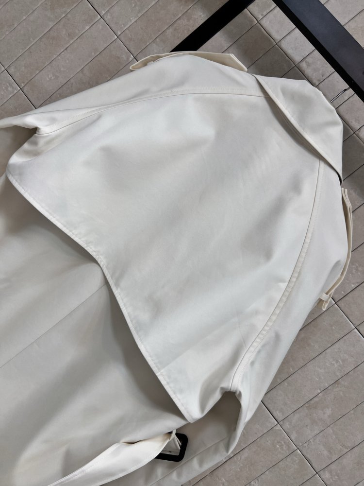 A long trench coat female фото 8