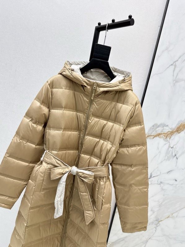 Длинный женский пуховик фото 2