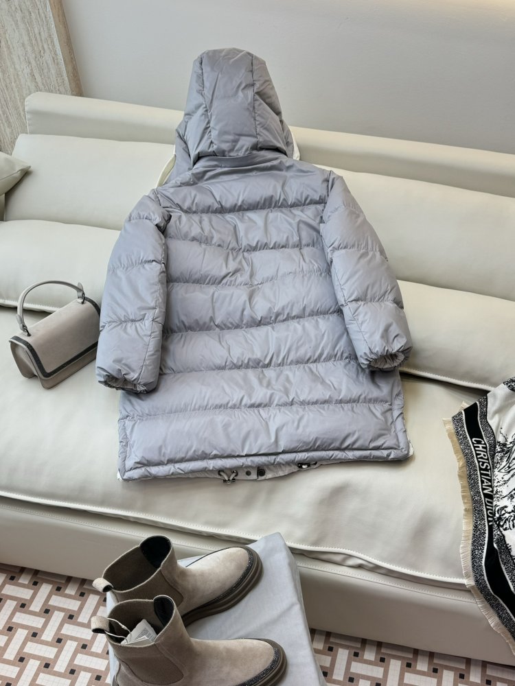 Длинный женский пуховик фото 4