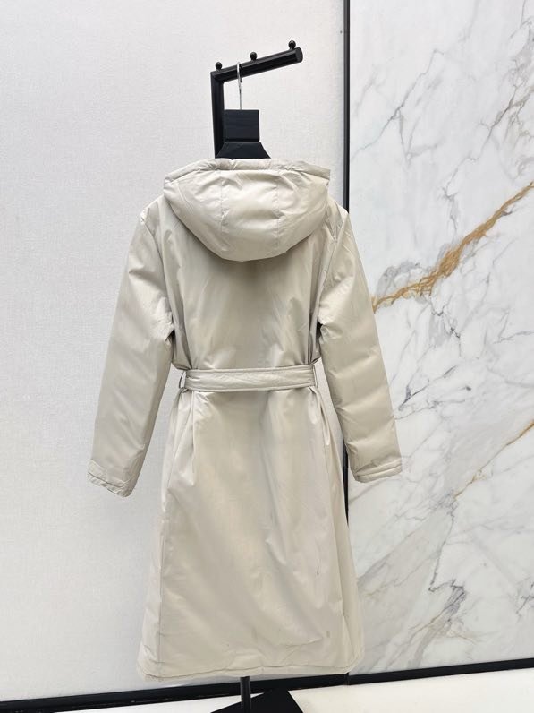 Длинный женский пуховик фото 5