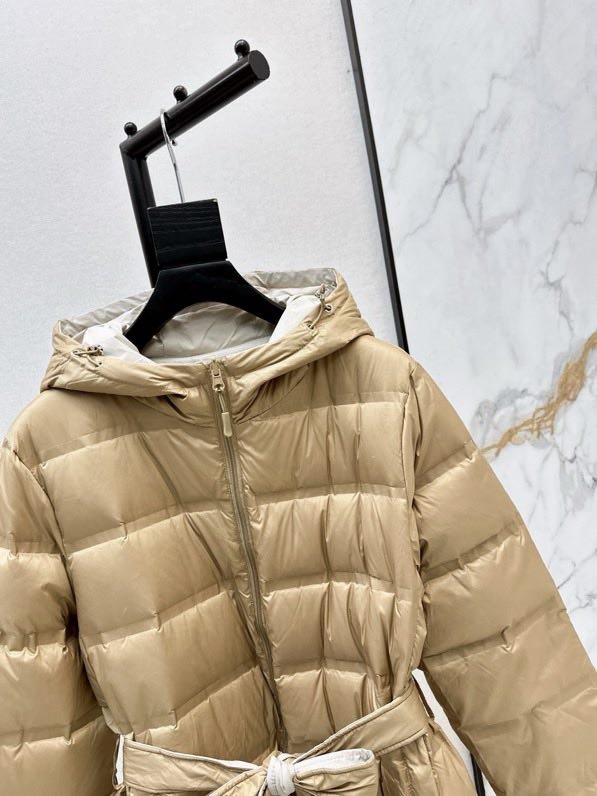 Длинный женский пуховик фото 5